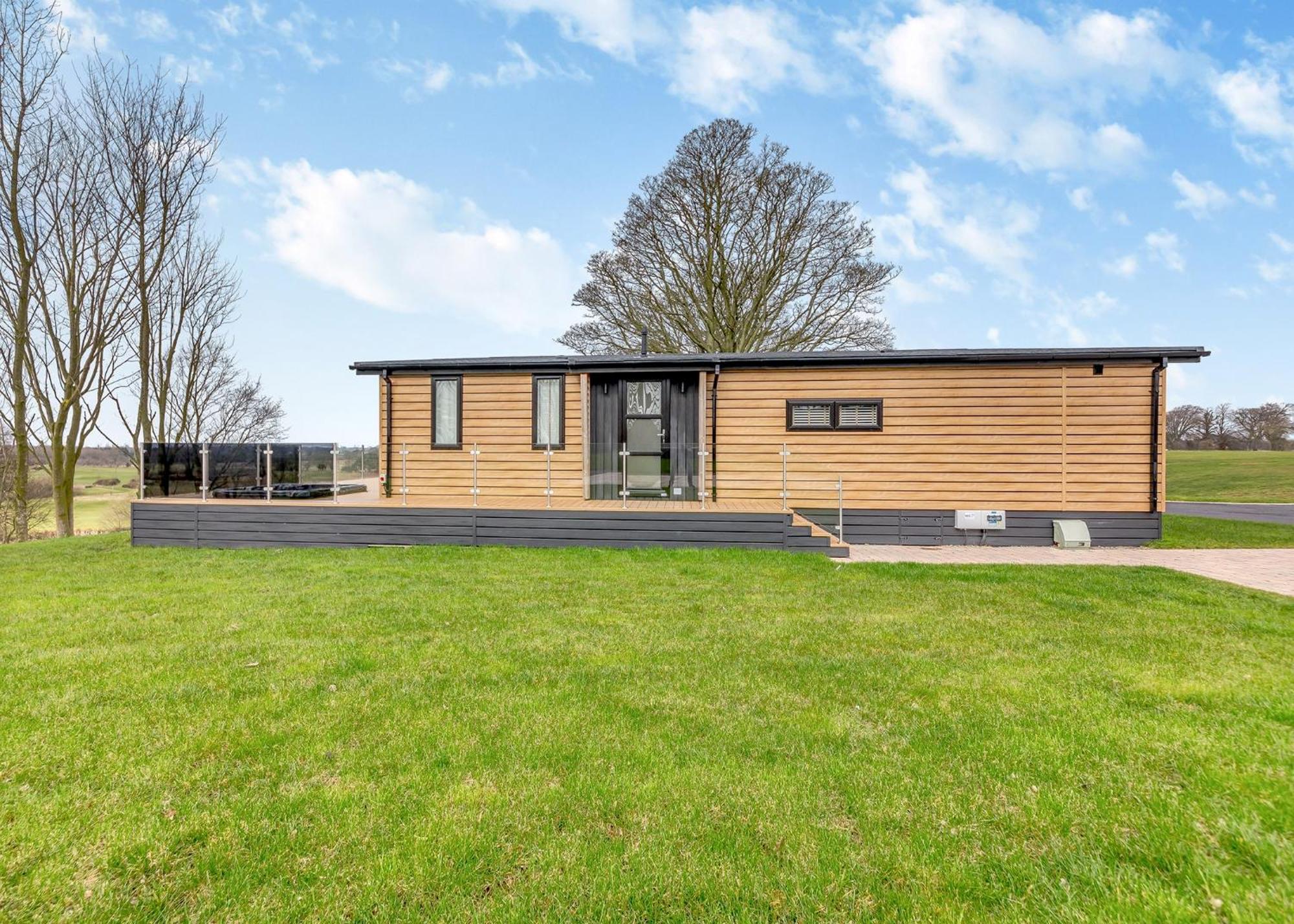 Eden Lodge Retreat Crosby  Rum bild